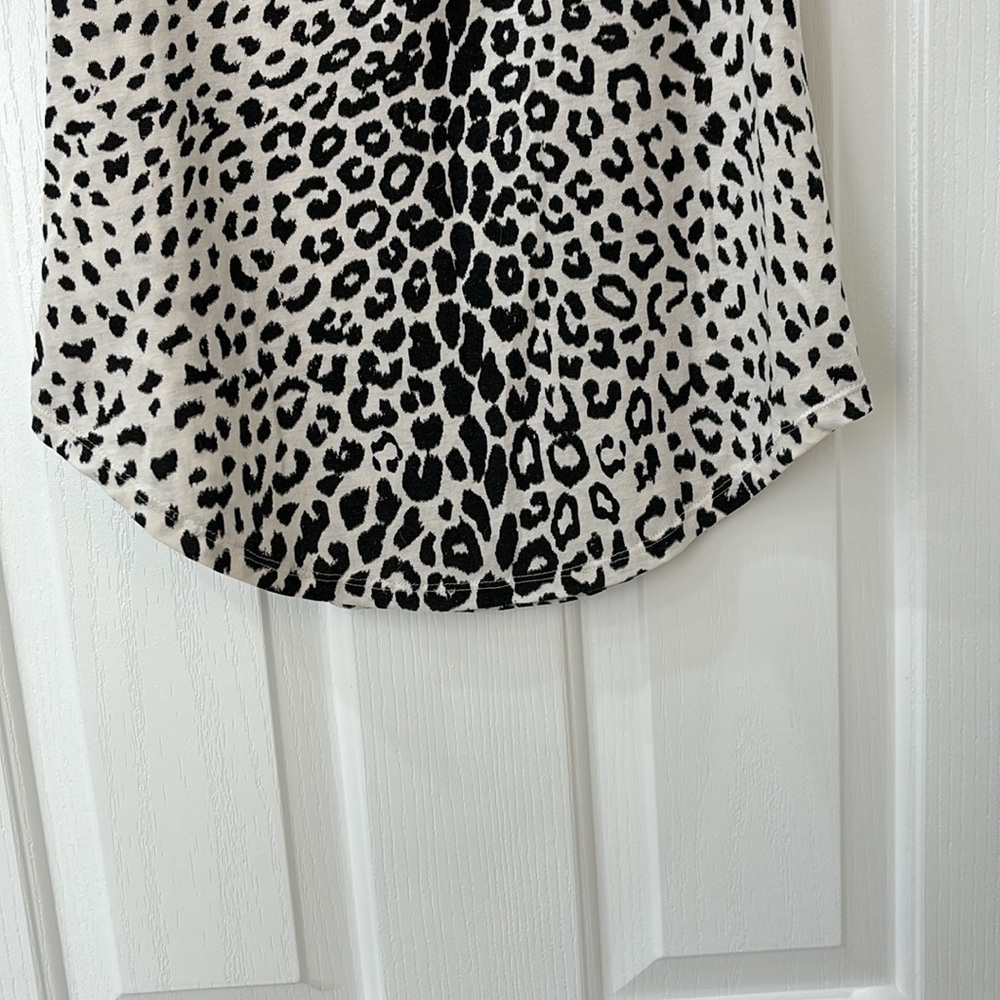 CHASOR SLEEVELESS TOP - Picture 4 of 5